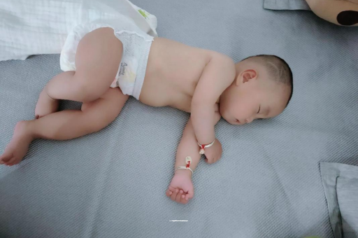 晋城宝宝口水多怎么回事